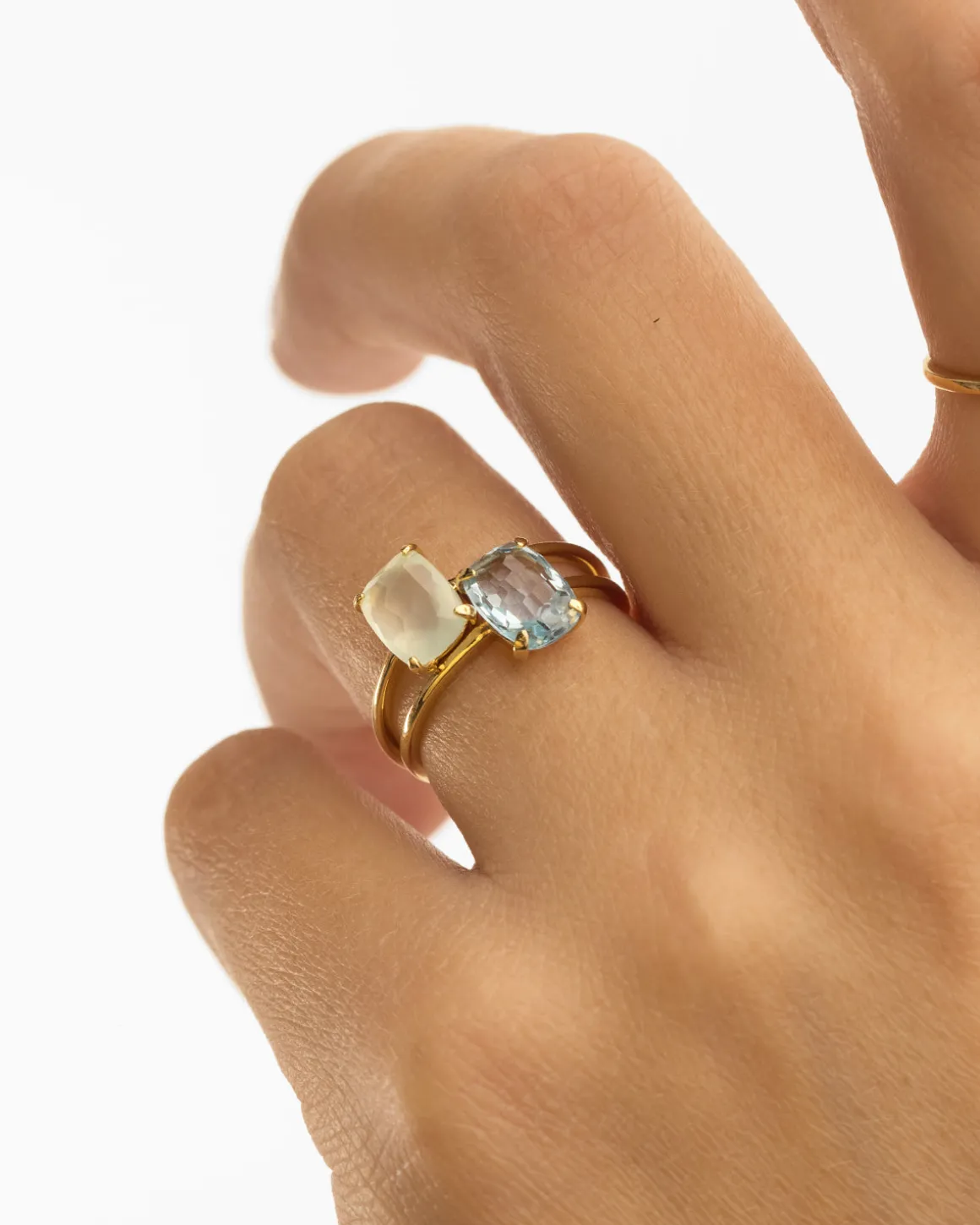 ANILLO BEATRIZ CALCEDONIA GOLD